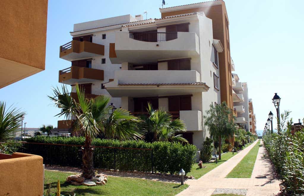 Condominium in Torrevieja, Valencia 10035006