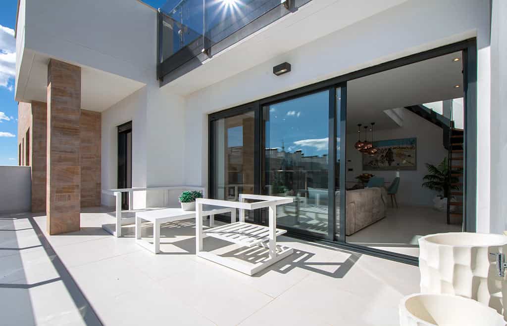 Condominium in Pilar De La Horadada, Alicante 10035025