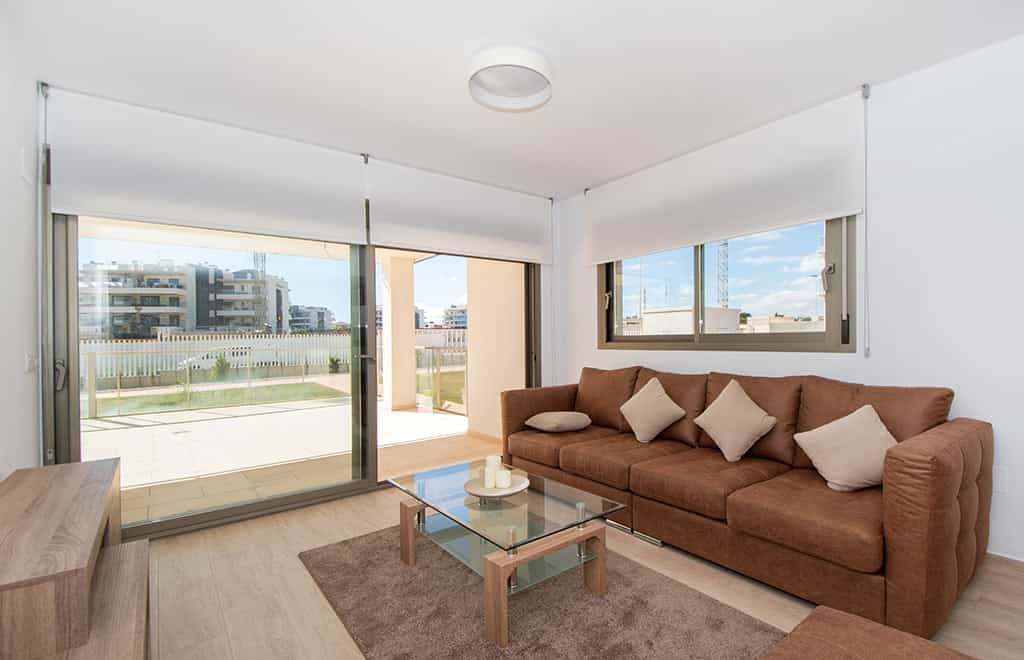 Condominium in Campoamor, Valencia 10035064