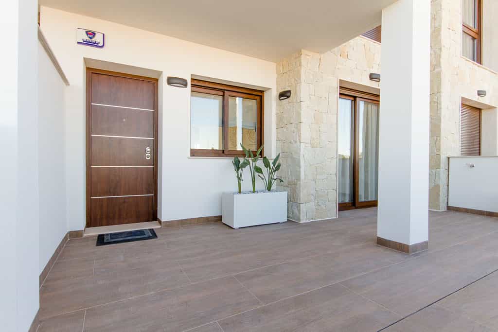 Eigentumswohnung im Torrevieja, Valencia 10035158