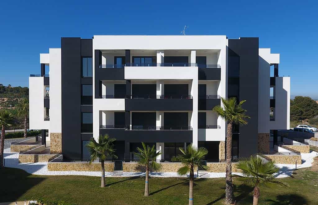 Condominium in Orihuela Costa, Alicante 10035854