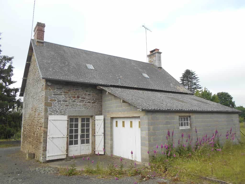 Hus i Isigny-le-Buat, Normandie 10036133