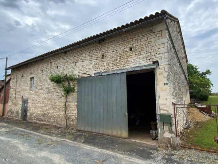 Talo sisään Verteuil-sur-Charente, Charente 10036143