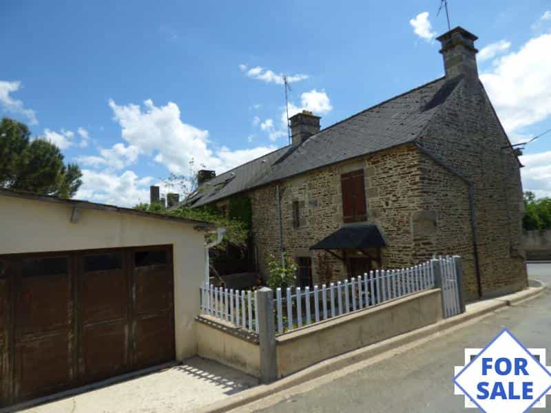 Rumah di Saint-Cyr-en-Pail, Membayar de la Loire 10036147