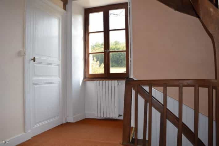 Будинок в Cellefrouin, Charente 10036162