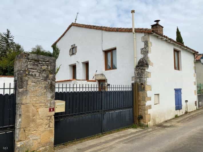 Huis in Aunac, Charente 10036187