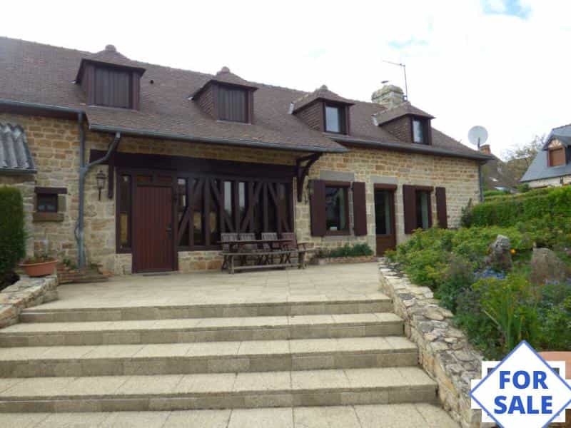 Dom w Saint-Cyr-en-Pail, Kraj Loary 10036219