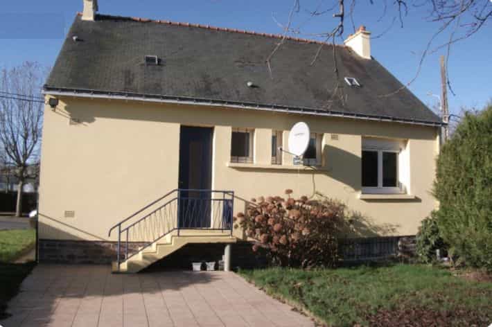 Rumah di Guer, Bretagne 10036226