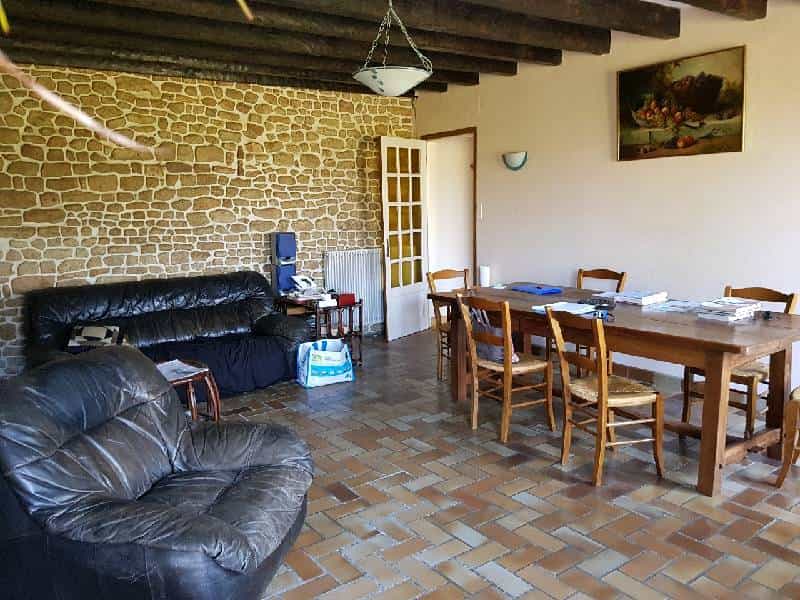بيت في Laignelet, Ille-et-Vilaine 10036235