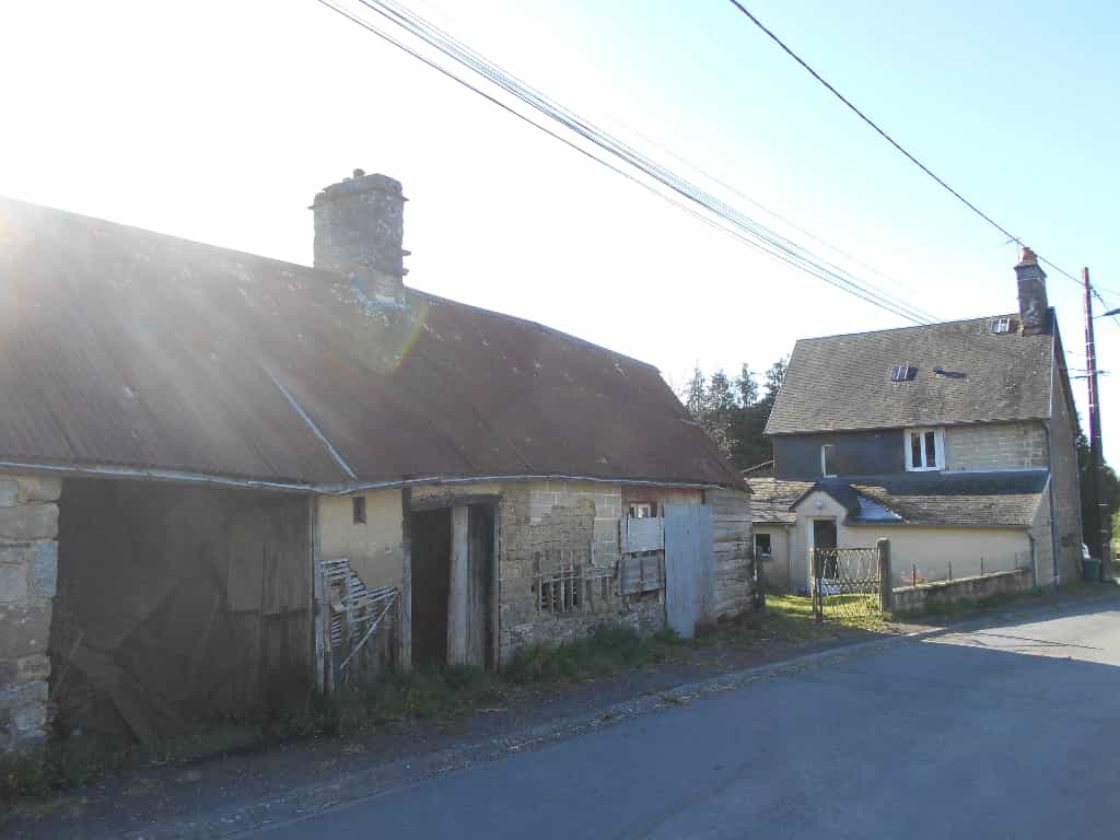 Hus i Le Neufbourg, Manche 10036273