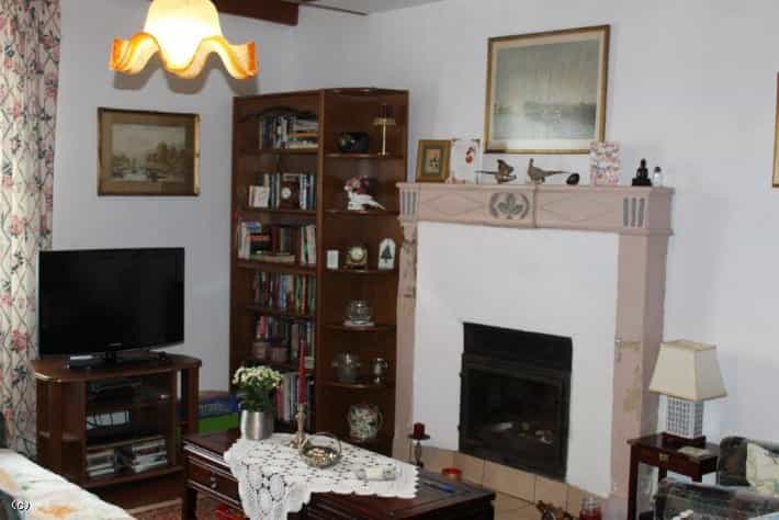 Dom w Villefagnan, Charente 10036287