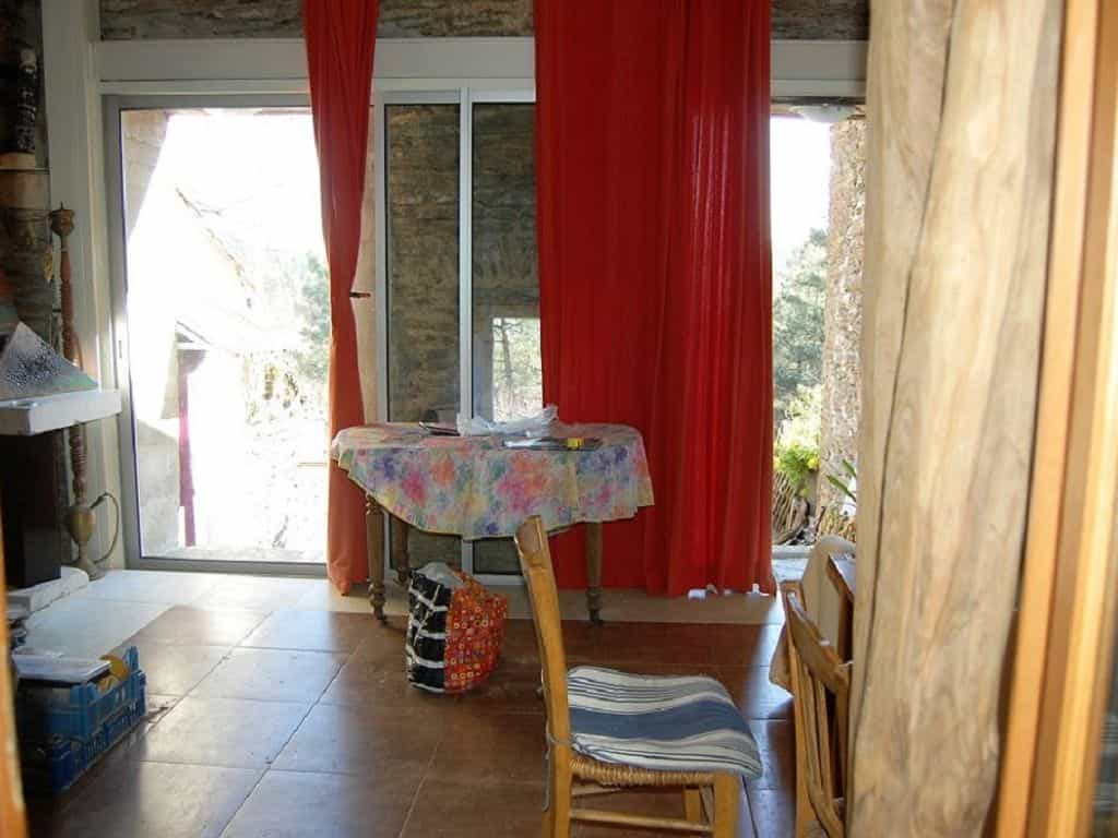 Будинок в Portes, Occitanie 10036300