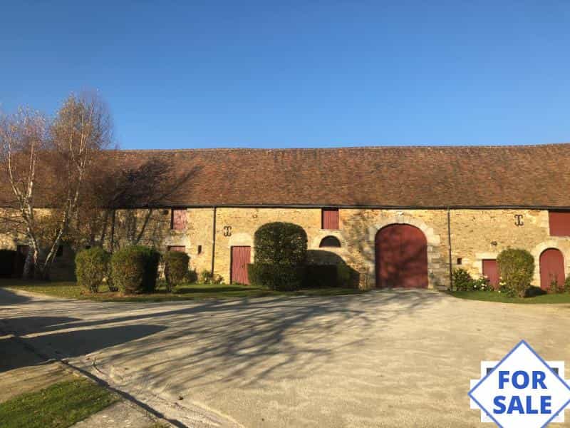 Dom w Conde-sur-Sarthe, Normandia 10036419