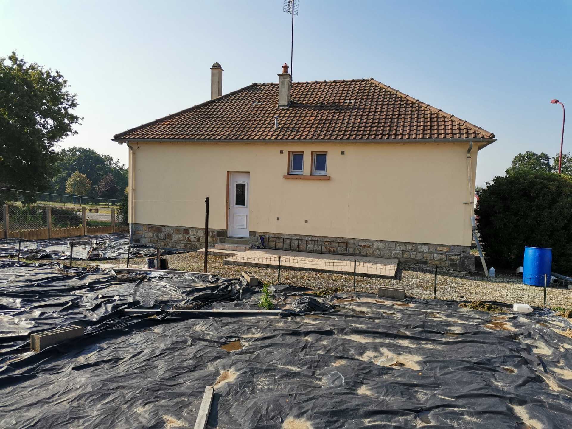Casa nel Juvigny-sous-Andaine, Orne 10036458