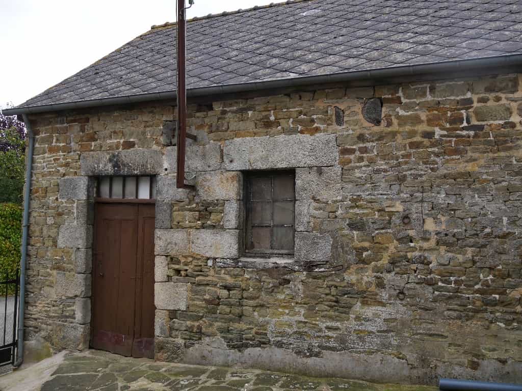 House in Sainte-Marie-du-Bois, Pays de la Loire 10036473