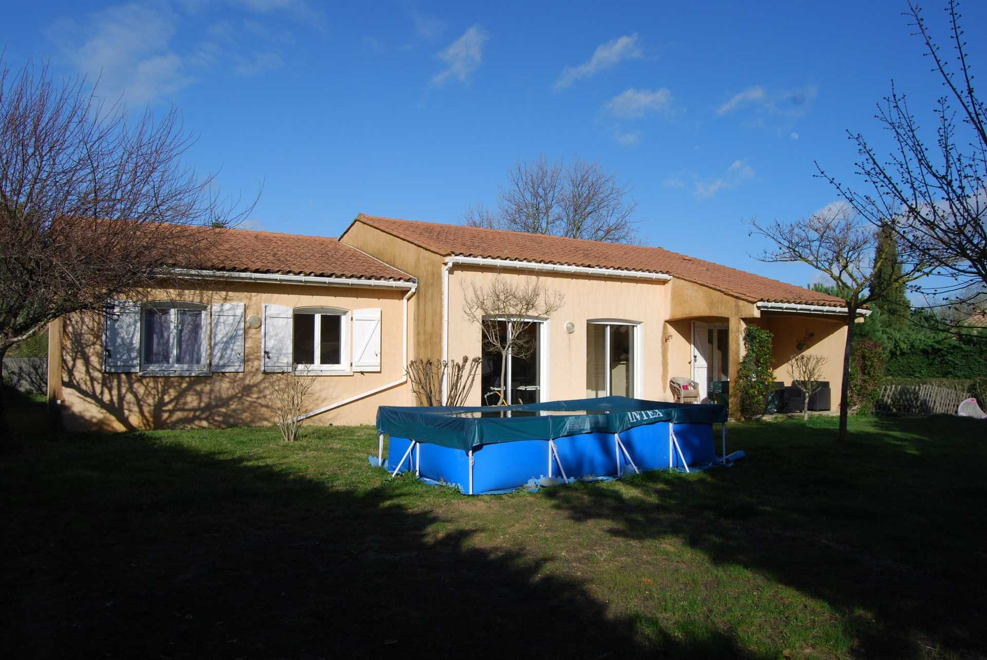 жилой дом в Lauraguel, Occitanie 10036515
