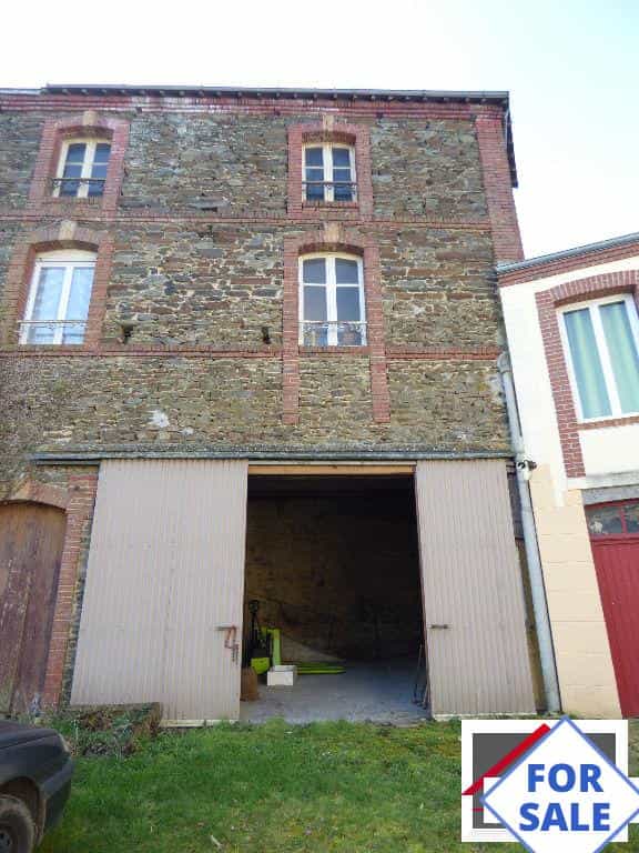 Haus im Pre-en-Pail, Mayenne 10036537