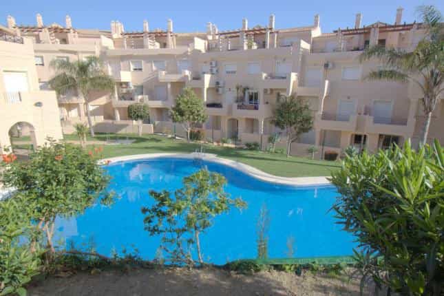 Eigentumswohnung im Castillo de Sabinillas, Andalusien 10036760