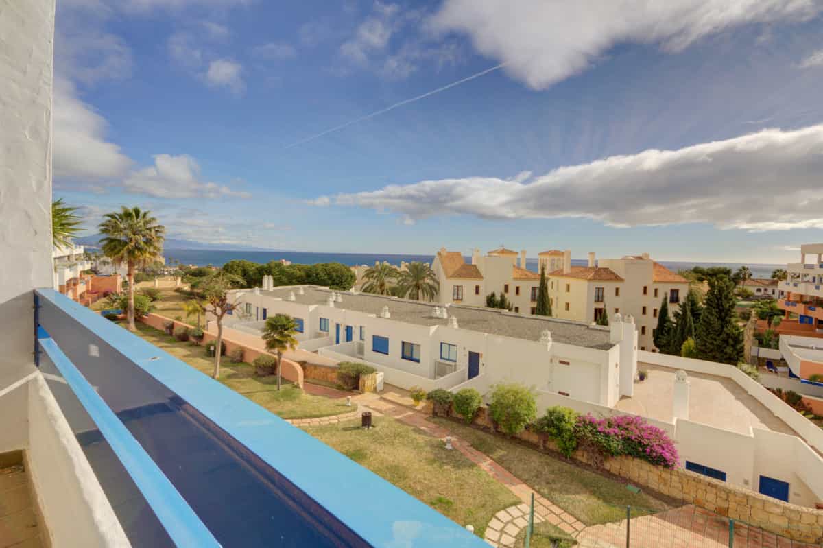 Condominium in Castillo de Sabinillas, Andalusië 10037106