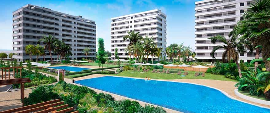 Condominium in Torrevieja, Alicante 10037580