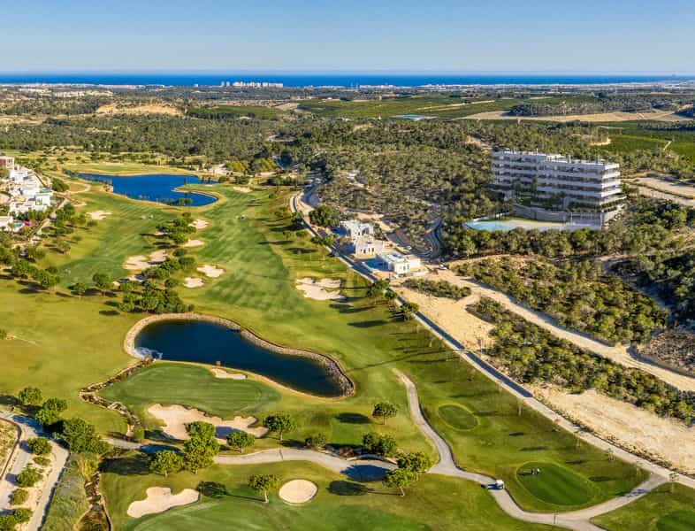 Condominium in Las Colinas Golf Resort, Alicante 10037642