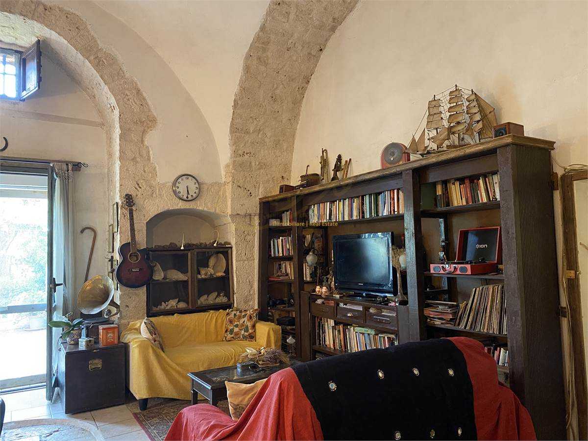 жилой дом в Castellana Grotte,  10037908