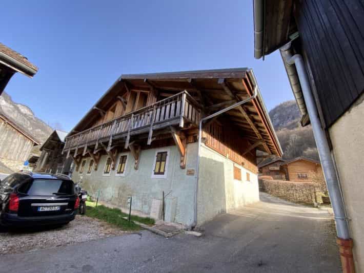 Casa nel Le Biot, Auvergne-Rhone-Alpes 10038493