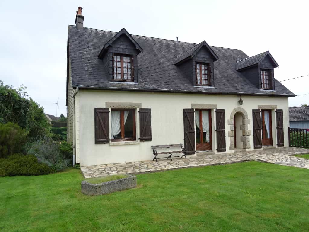 Будинок в Yvrandes, Normandie 10038504
