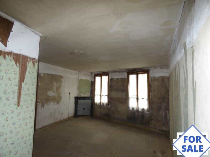 House in Pre-en-Pail, Mayenne 10038694