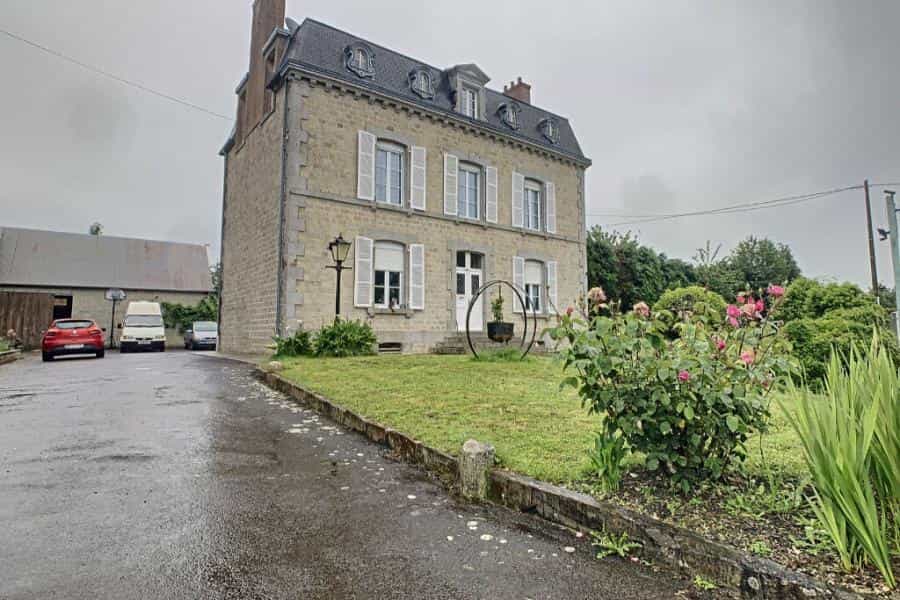 rumah dalam Reffuveille, Normandie 10038780