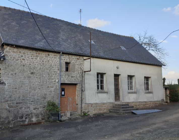 σπίτι σε Saint-Cyr-du-Bailleul, Νορμανδία 10038865