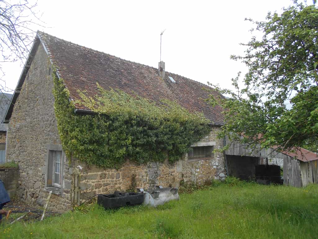 casa no Saint-Cyr-du-Bailleul, Normandia 10038865