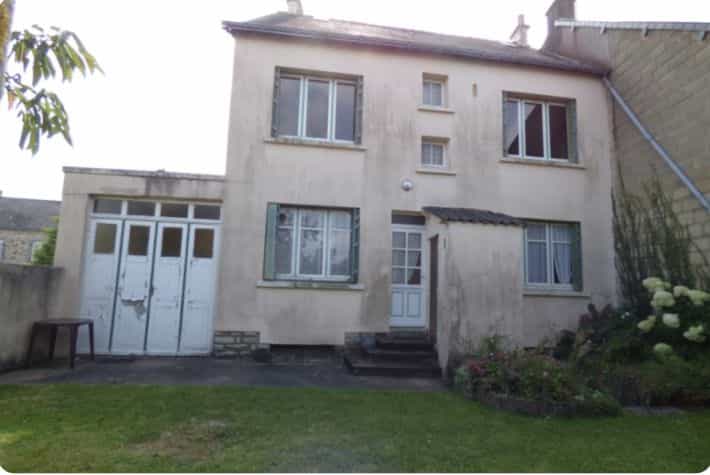 Huis in La Chapelle-Gaceline, Bretagne 10039028