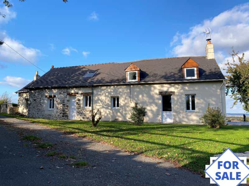 House in Saint-Georges-le-Gaultier, Pays de la Loire 10039039