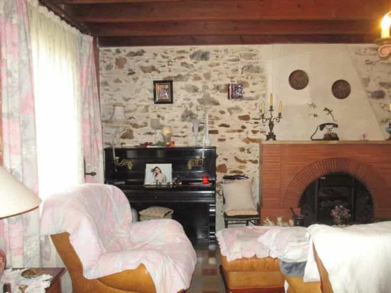 casa en Saint-Philbert-de-Grand-Lieu, Países del Loira 10039120
