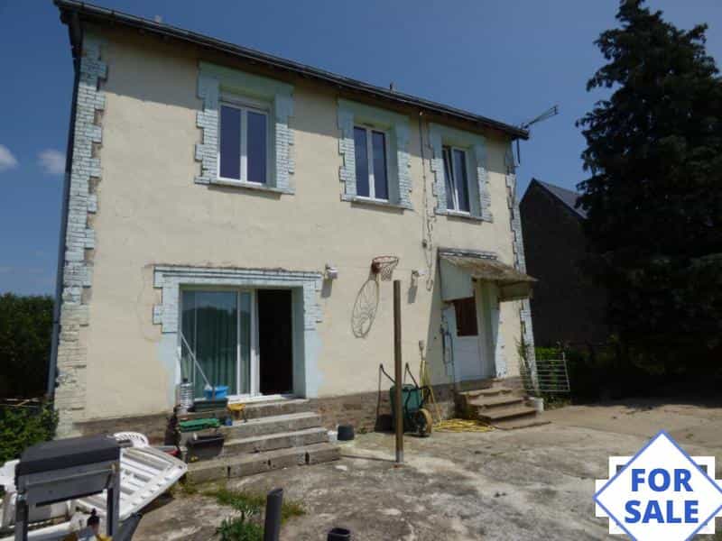 casa no Villaines-la-Juhel, País do Loire 10039355