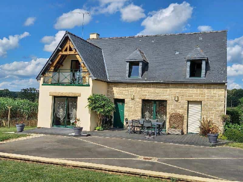 Будинок в Saint-Denis-de-Gastines, Pays de la Loire 10039386