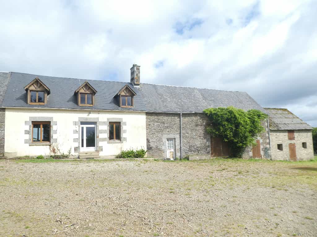 rumah dalam Lonlay-l'Abbaye, Normandie 10039435