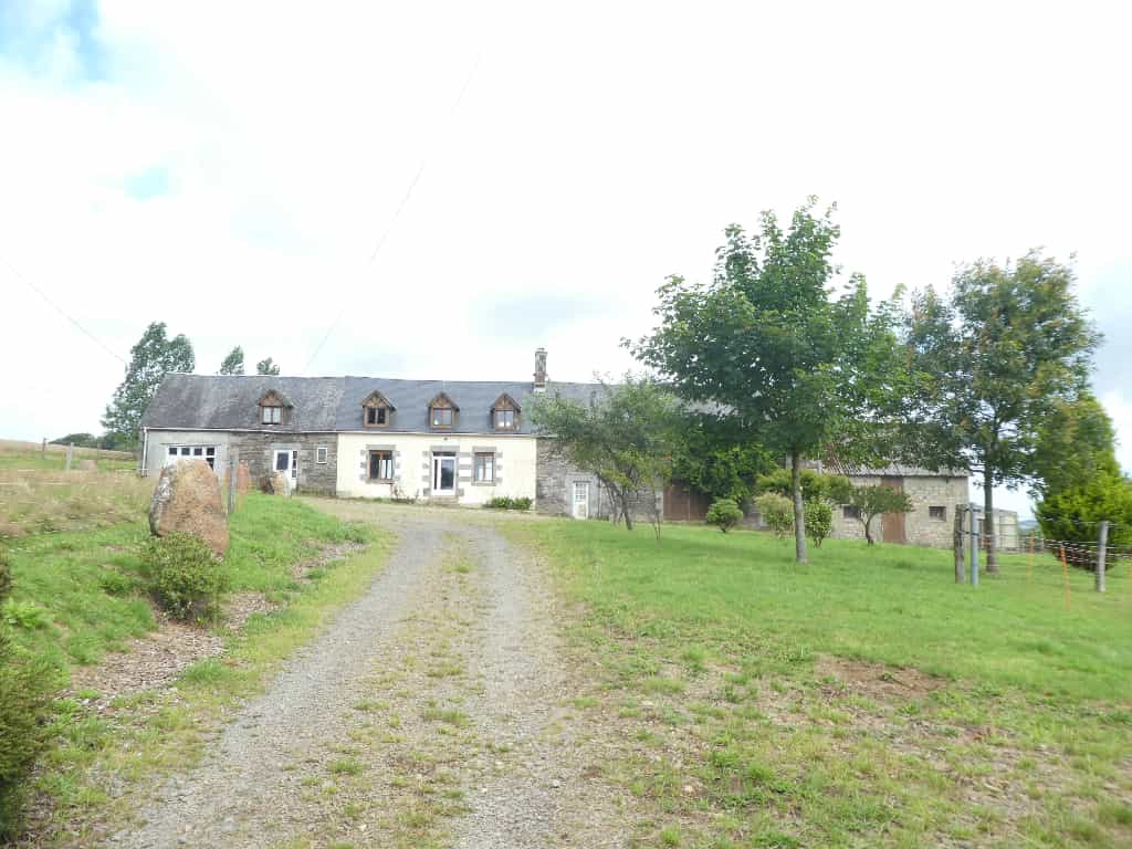 Hus i Lonlay-l'Abbaye, Normandie 10039435