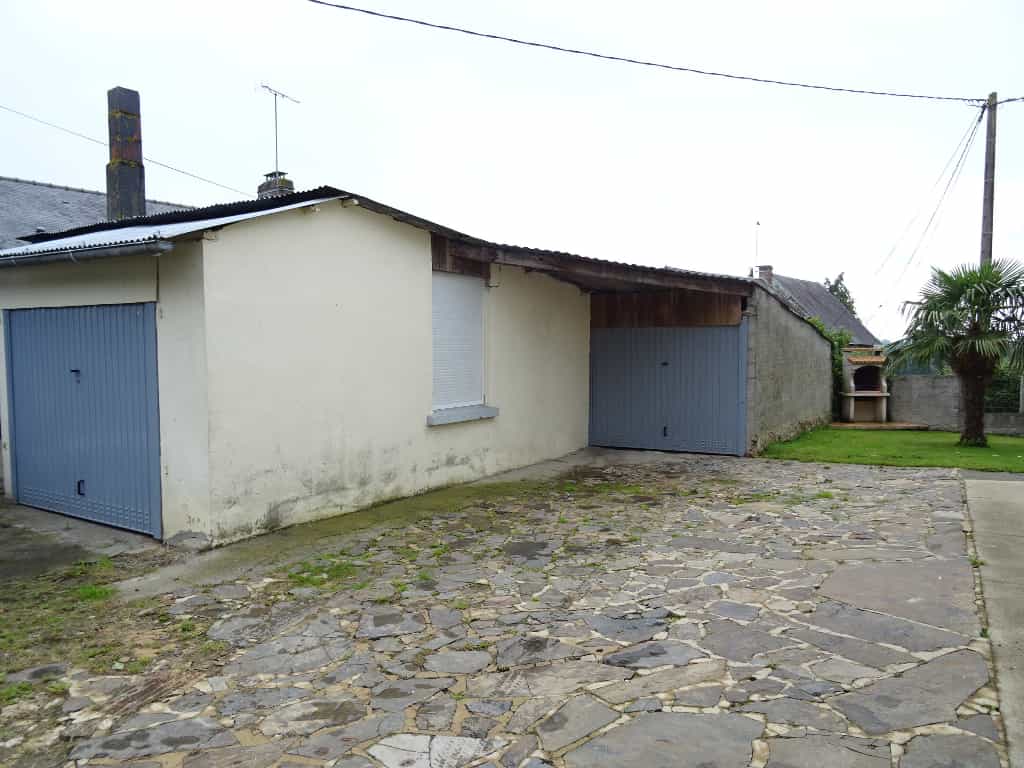 жилой дом в Saint-Symphorien-des-Monts, Manche 10039557