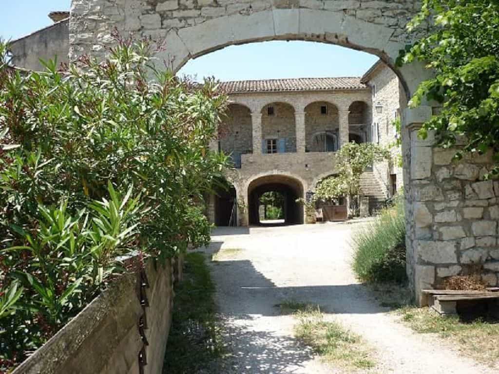 房子 在 Rousson, Occitanie 10039721