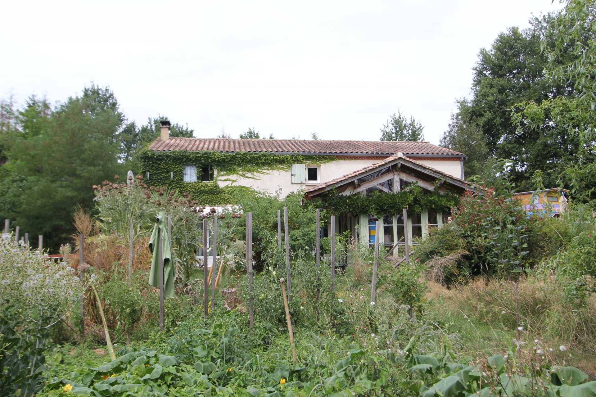 房子 在 Villefranche-du-Perigord, Nouvelle-Aquitaine 10039927