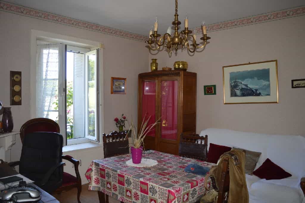 Rumah di La Porcherie, Haute-Vienne 10039959