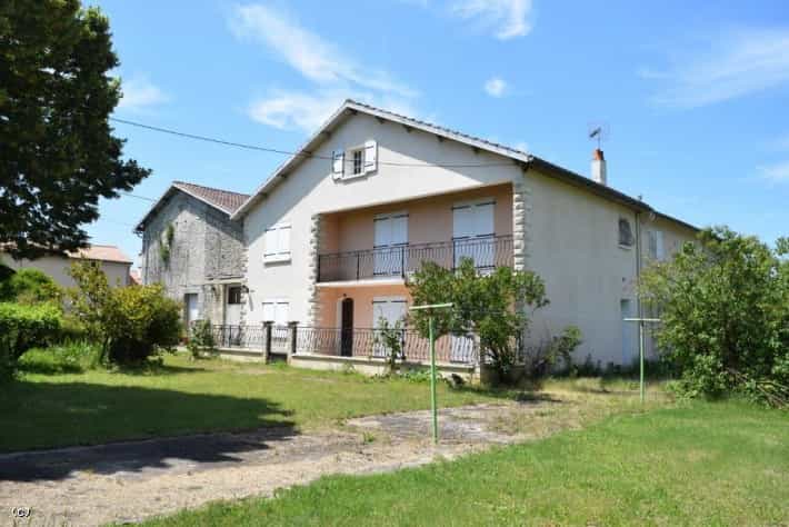 Dom w Verteuil-sur-Charente, Nowa Akwitania 10039984