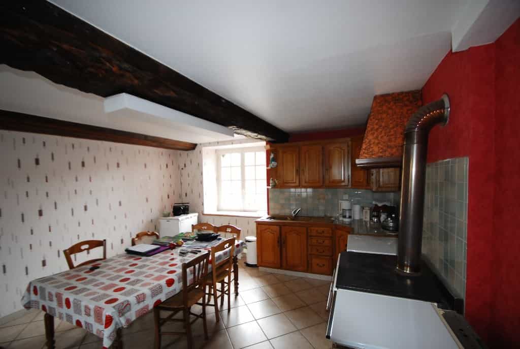 Rumah di Chevaigne-du-Maine, Membayar de la Loire 10040025