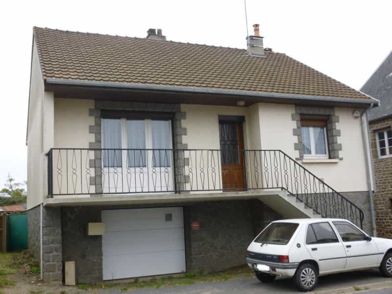 Hus i Saint-Bomer-les-Forges, Normandie 10040059