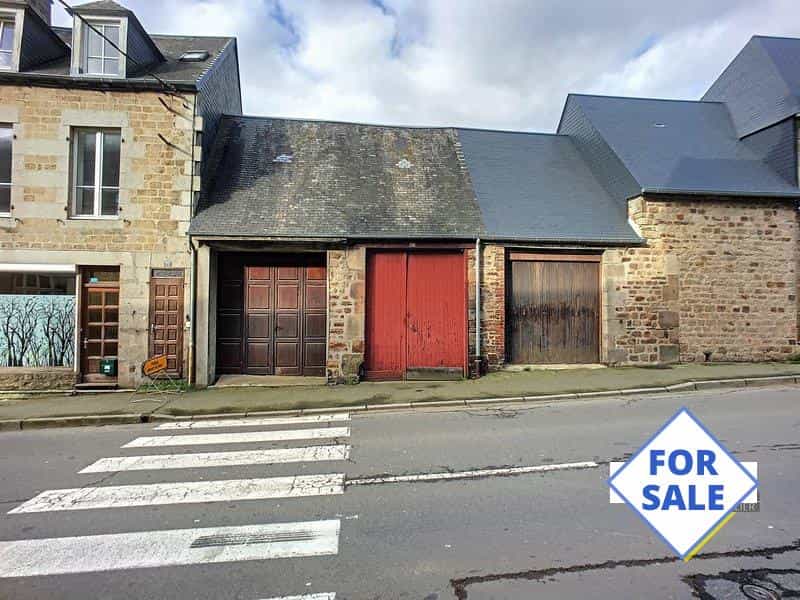 Hus i La Trinite, Normandie 10040063