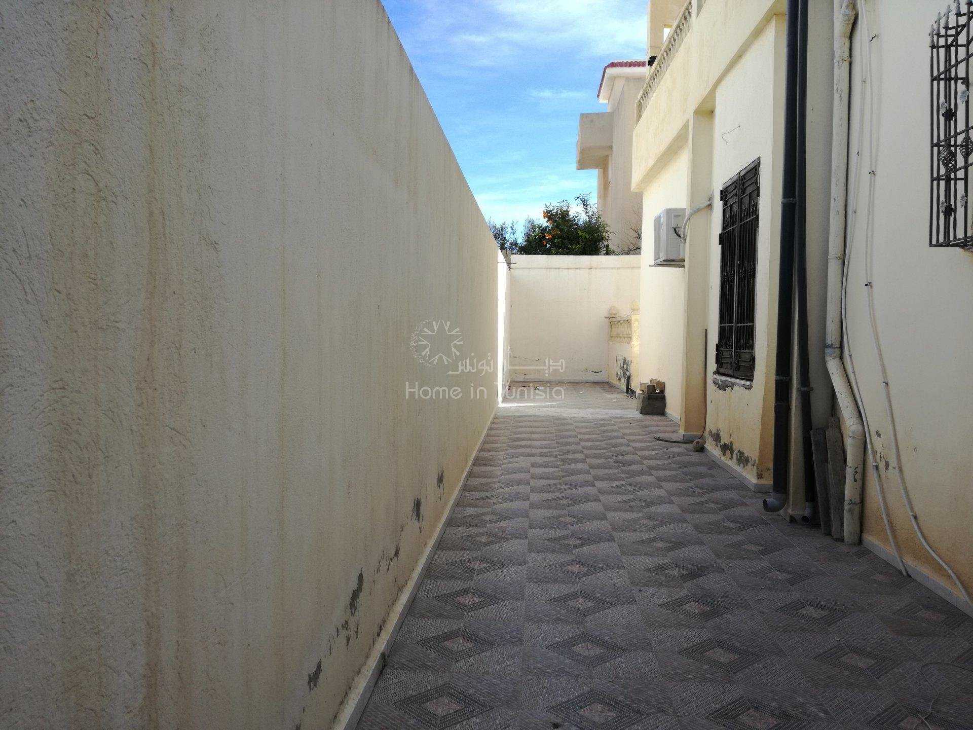 Condominium in Sousse, Sousse 10040125