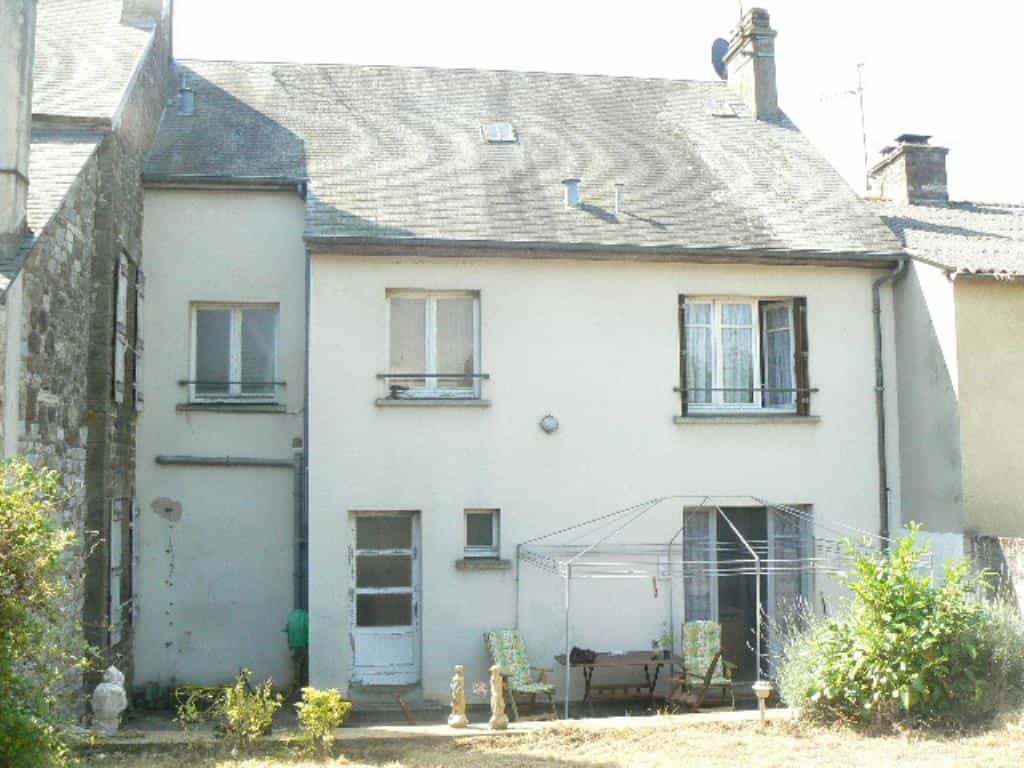 Casa nel Saint-Gilles-des-Marais, Normandia 10040131
