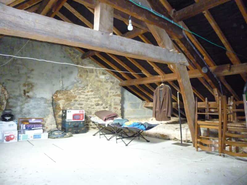 Rumah di Saint-Gilles-des-Marais, Orne 10040167